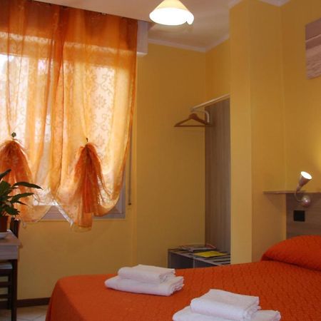 Hotel Adelchi Milan Luaran gambar