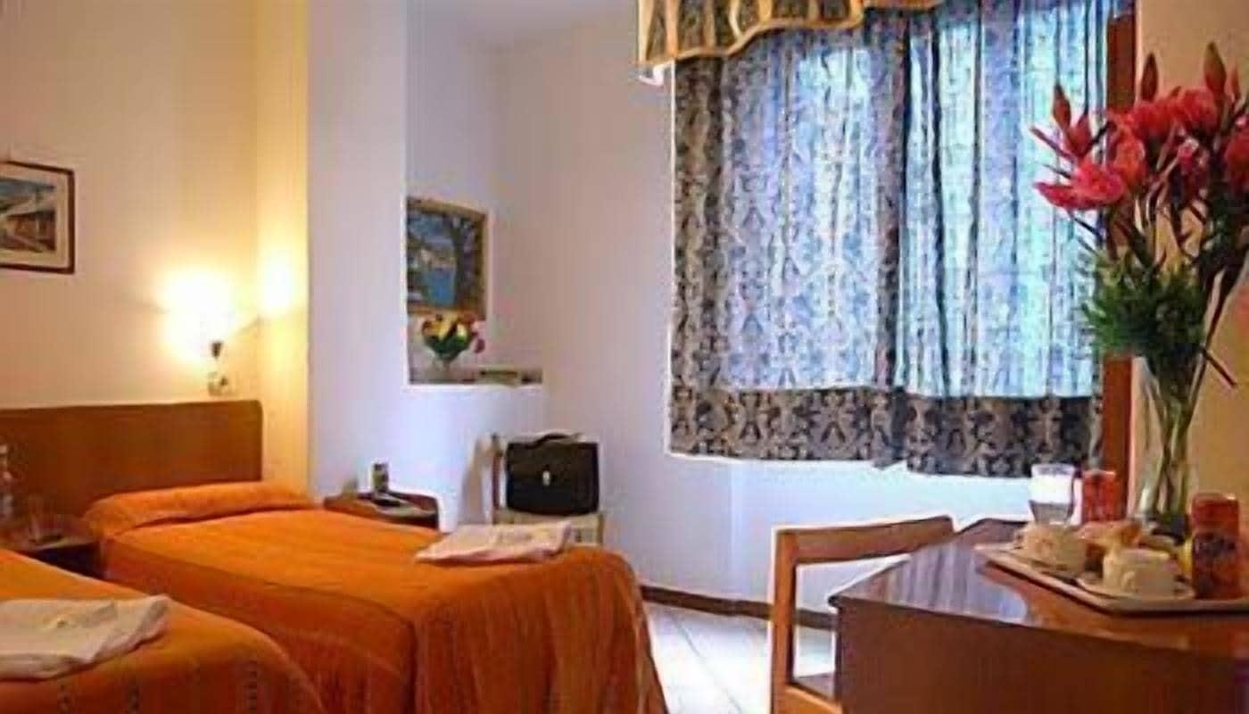 Hotel Adelchi Milan Luaran gambar