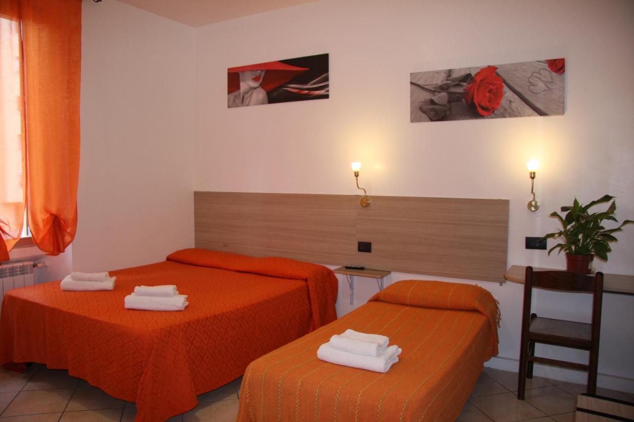 Hotel Adelchi Milan Luaran gambar