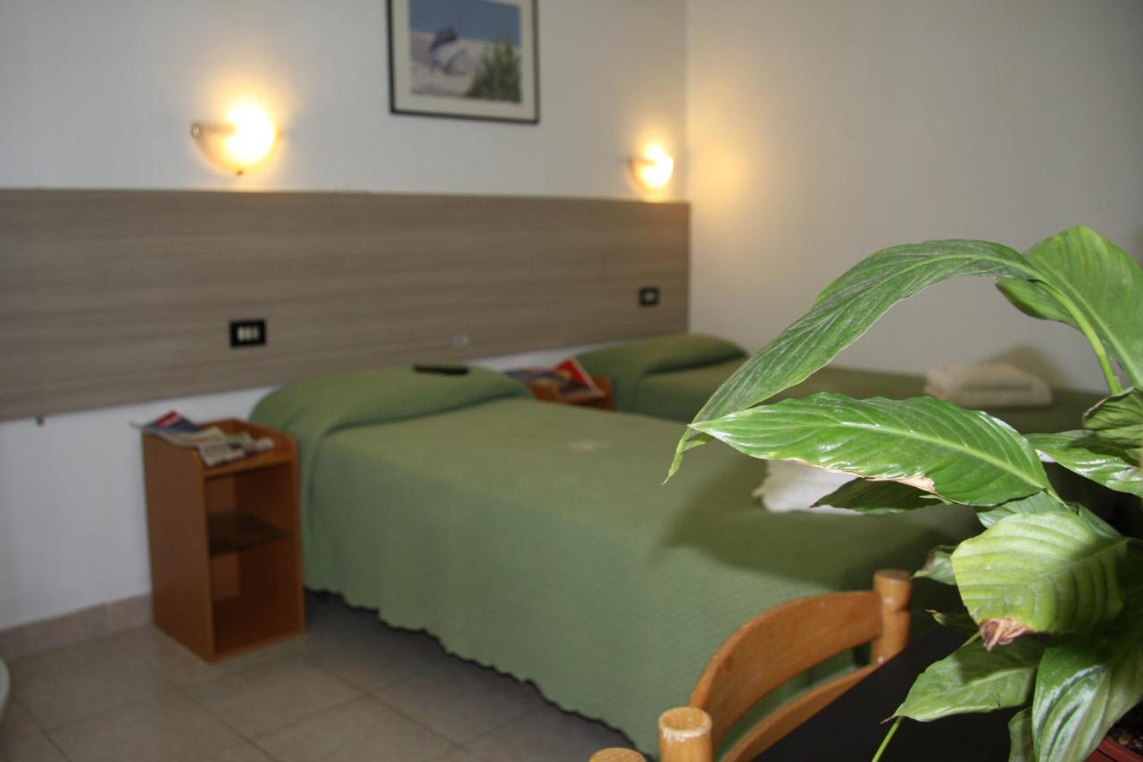 Hotel Adelchi Milan Luaran gambar